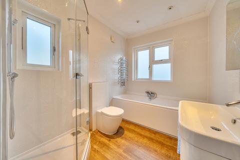 undefined, Princes Rise, London