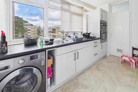 undefined, Ifield Drive, Crawley
