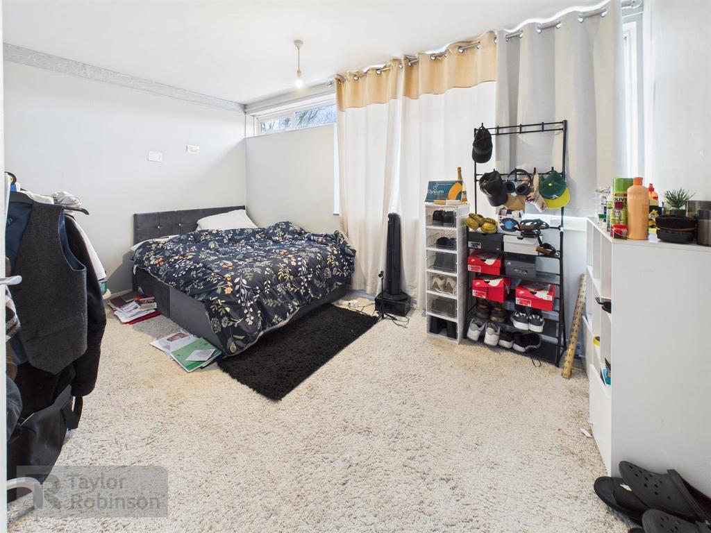 CAM02600 G0-PR0631-STILL003.jpg