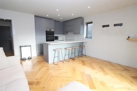 2 bedroom apartment to rent, Hatfield Road, St. Albans