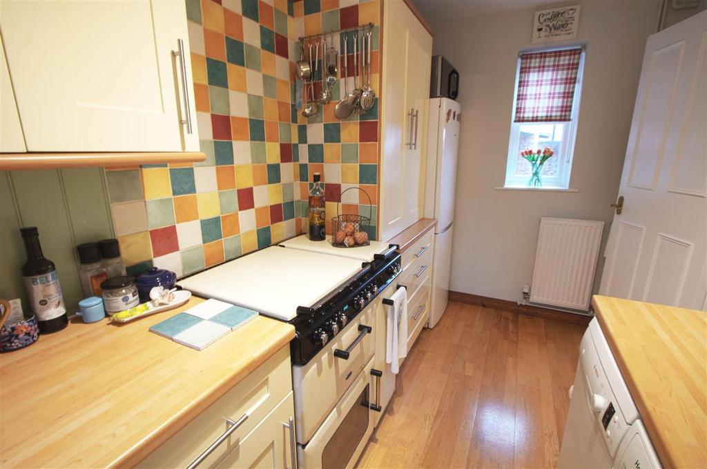 KITCHEN2.jpg