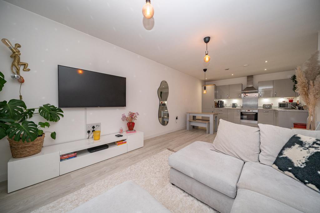 36-Regents-House-03880