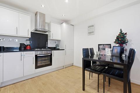 undefined, Chingford E4