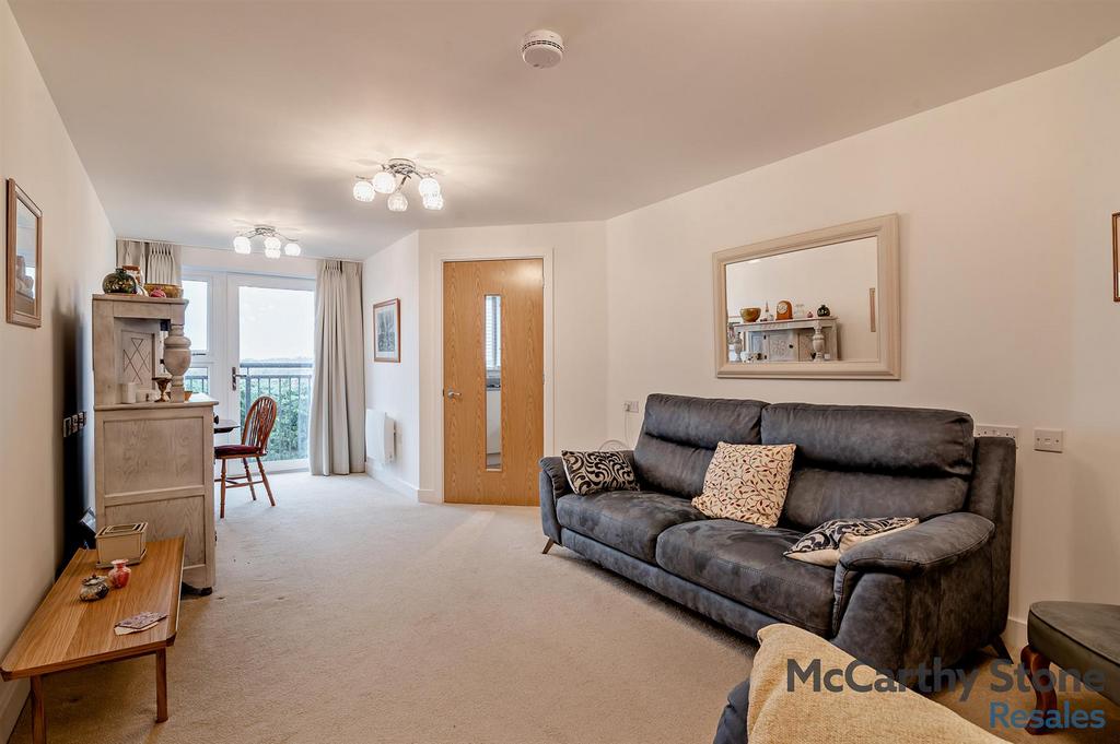 Living Room;