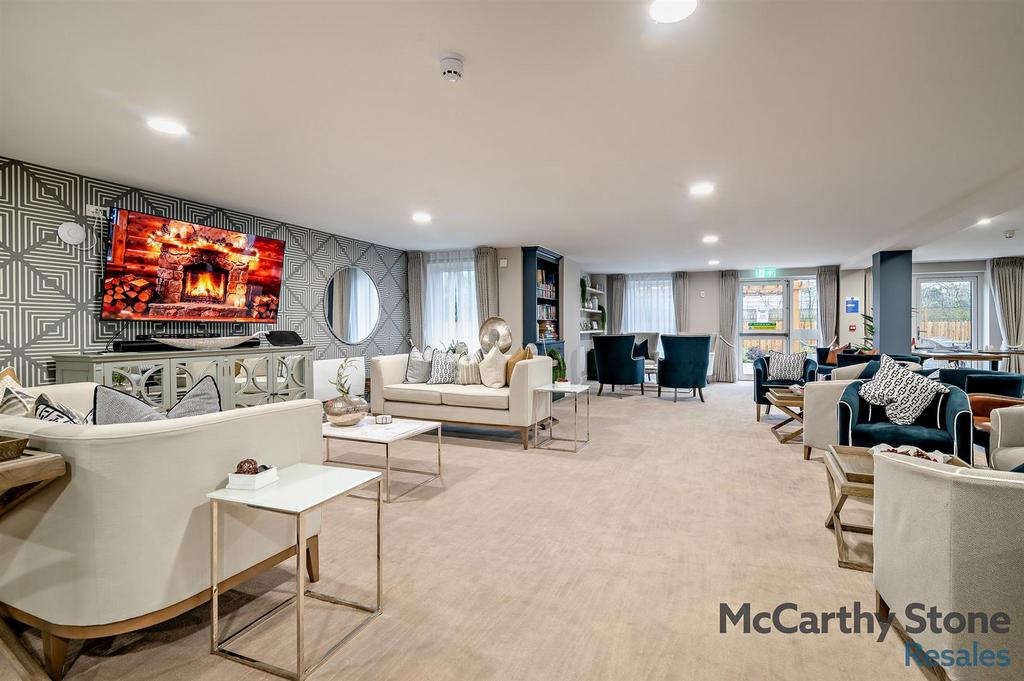Homeowners Lounge