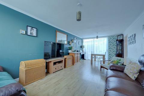 3 bedroom semi-detached house for sale, The Spinney, Burgess Hill, RH15