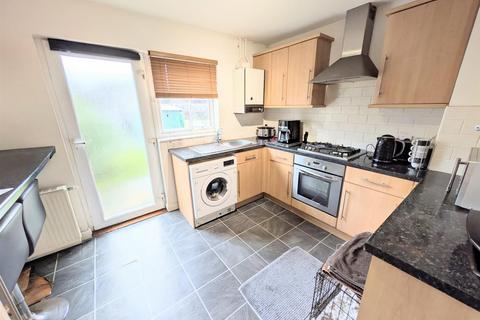 undefined, Frogmore Close, Slough