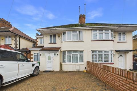 4 bedroom house to rent, Cranbourne Road, Slough, Berkshire, SL1