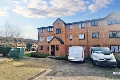 1 bedroom flat to rent, Streamside Close, London, N9