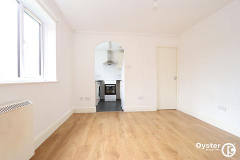 1 bedroom flat to rent, Streamside Close, London, N9