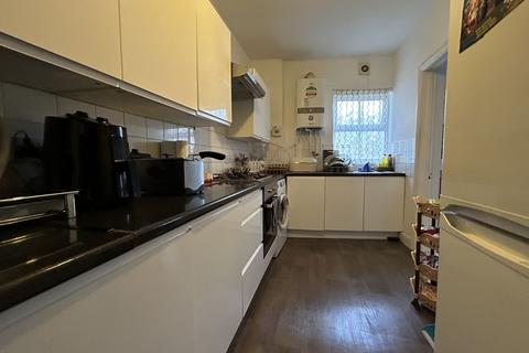 undefined, Raphael Road, Gravesend, Kent, DA12 2PN