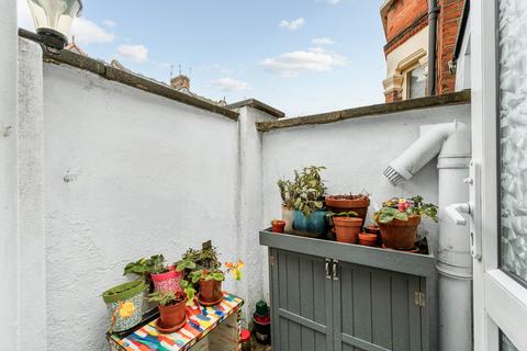 undefined, Market Terrace, Albany Road, Brentford