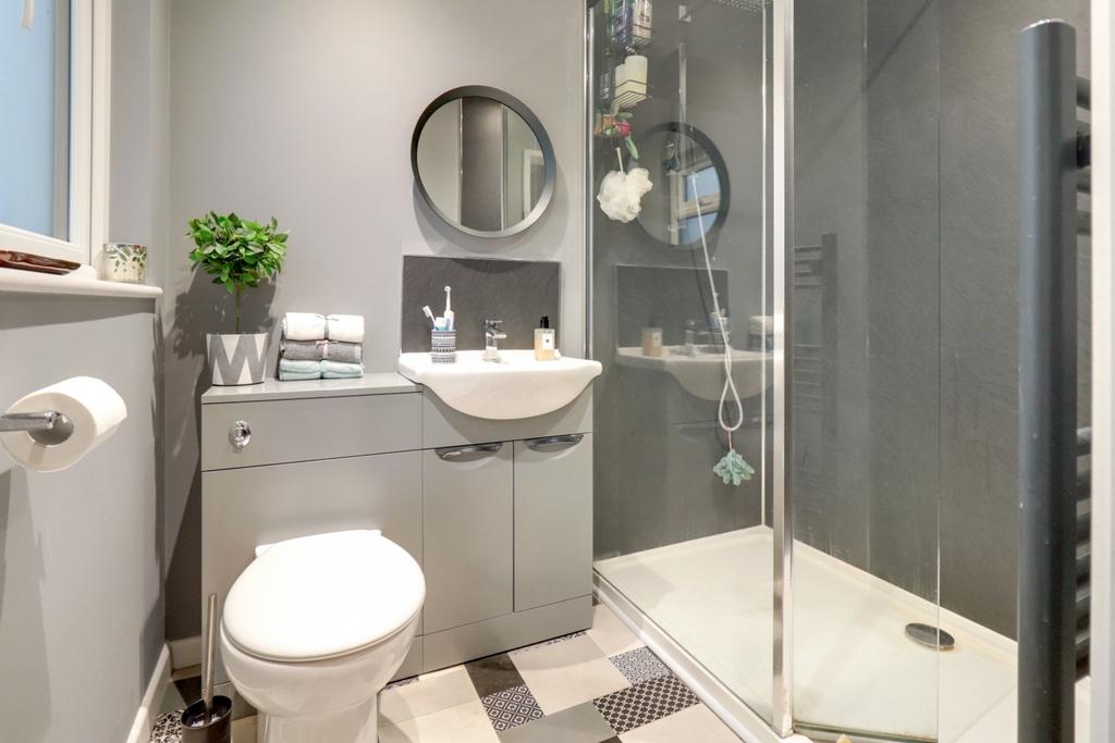 Ensuite