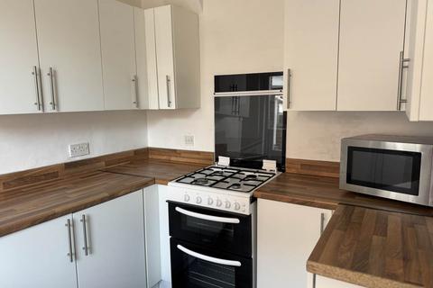 2 bedroom flat to rent, Pinhoe Road, Exeter EX4