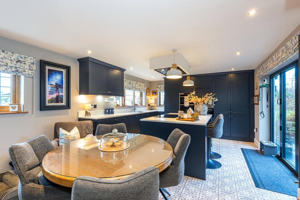 Dining Kitchen