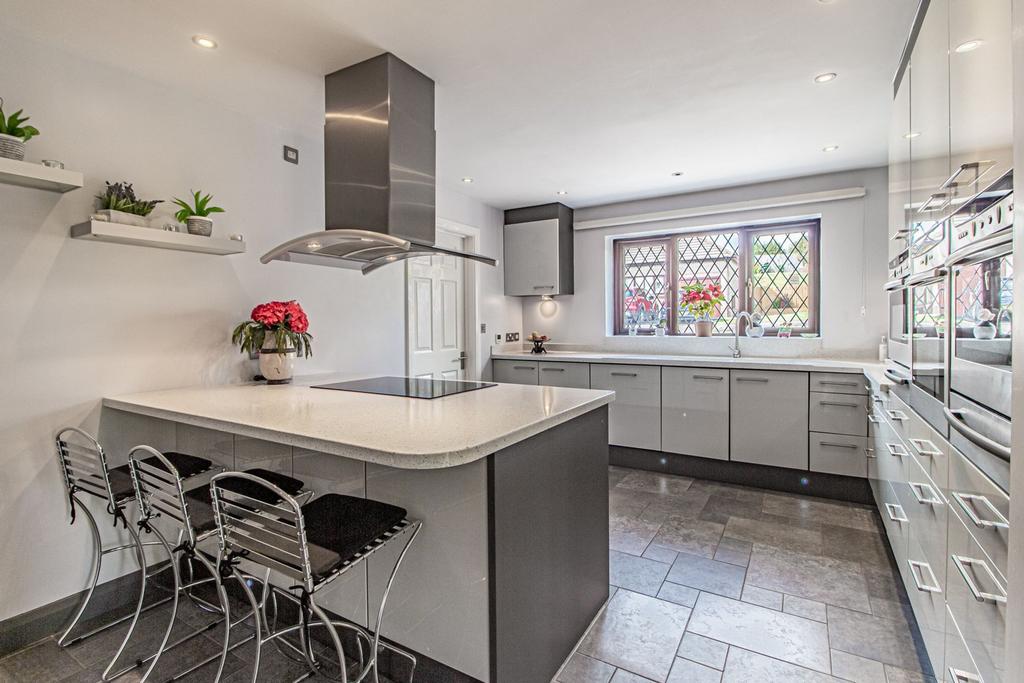 Kitchen/Breakfast Room