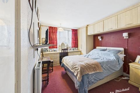 3 bedroom end of terrace house for sale, Dunsham Lane, Aylesbury