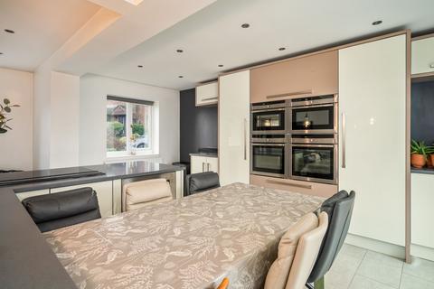 4 bedroom detached house for sale, 26 Paddock Drive, Drighlington