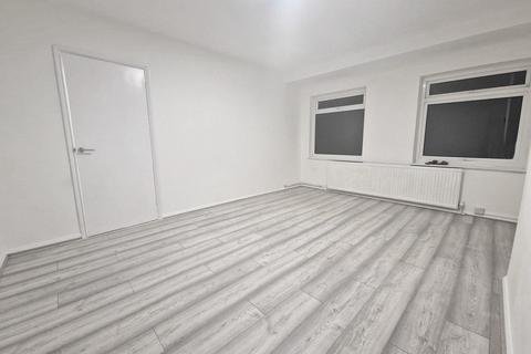 undefined, Eastern Avenue West, Chadwell Heath RM6 5SA
