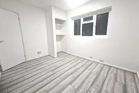 undefined, Eastern Avenue West, Chadwell Heath RM6 5SA