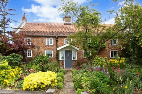 3 bedroom cottage for sale, Gate Helmsley, York, YO41