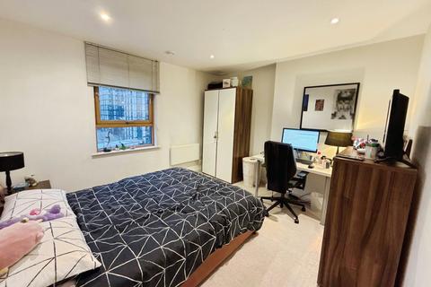 undefined, Gateway East, Marsh Lane, Leeds, LS9