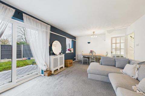 3 bedroom end of terrace house for sale, Eastfield Road, Aylesbury HP20