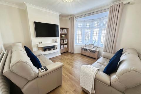 3 bedroom semi-detached house for sale, Kinnaird Avenue, Denton Burn, Newcastle upon Tyne, NE15