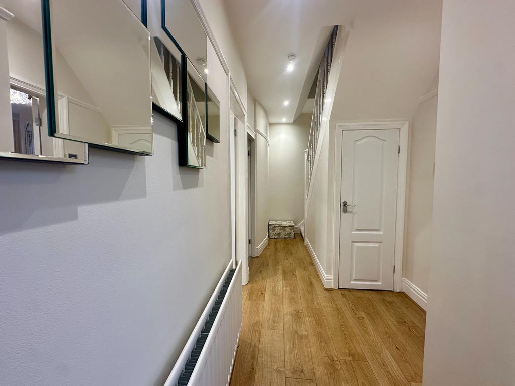 House in Newcastle upon Tyne - View 5