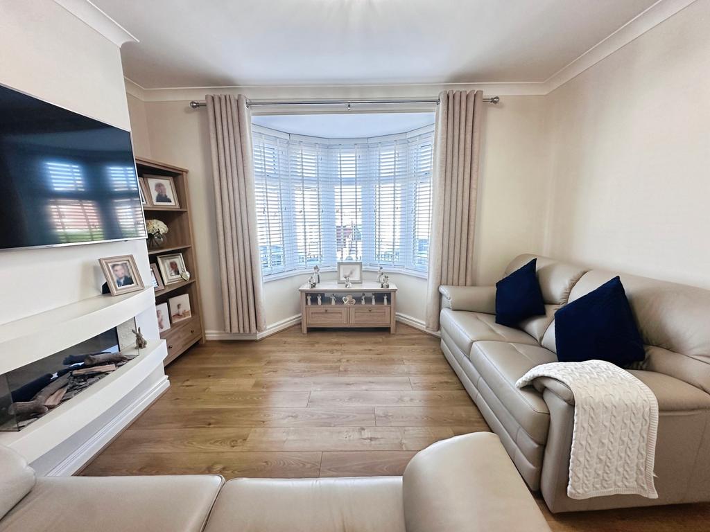 House in Newcastle upon Tyne - More