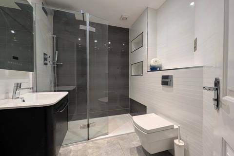 2 bedroom apartment to rent, Symphony Court, Birmingham, B16