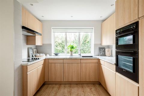 4 bedroom detached house for sale, Wolstonbury Close, Hurstpierpoint BN6