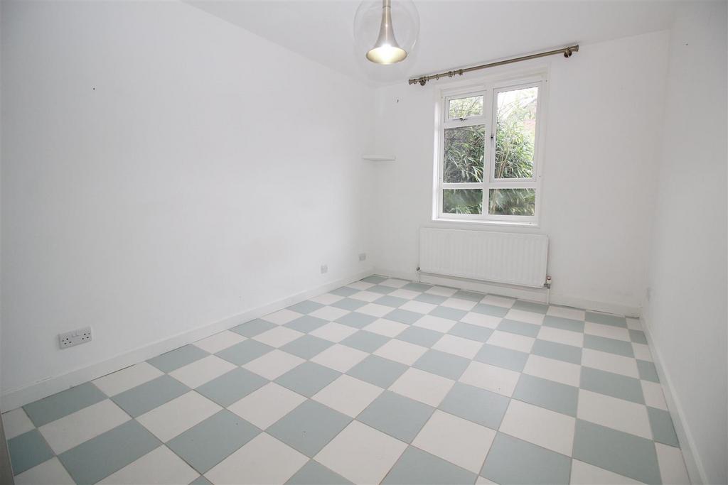 Bedroom.JPG