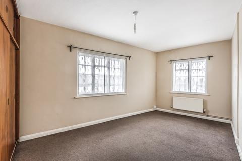 3 bedroom flat to rent, East End Road, East Finchley, London, N2