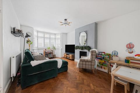 3 bedroom semi-detached house for sale, River Gardens, Carshalton