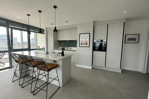2 bedroom apartment to rent, 1 Deansgate, Manchester
