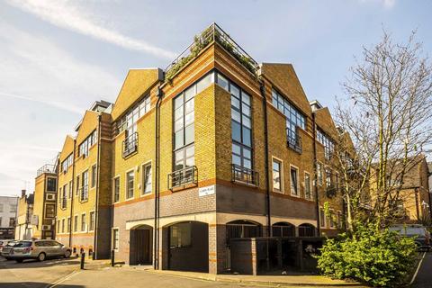 2 bedroom flat to rent, Clifton Walk, London W6