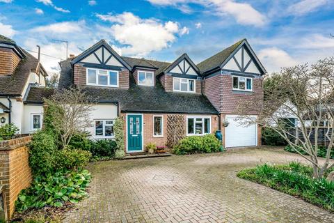 undefined, Darby Gardens, Sunbury-On-Thames TW16