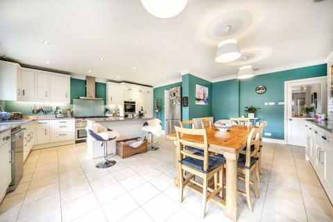 undefined, Darby Gardens, Sunbury-On-Thames TW16