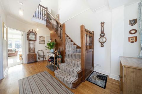 undefined, Darby Gardens, Sunbury-On-Thames TW16
