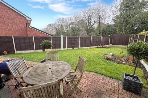 4 bedroom detached house to rent, Shelsley Way, Solihull
