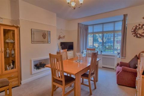 undefined, Sutton, Surrey, SM1