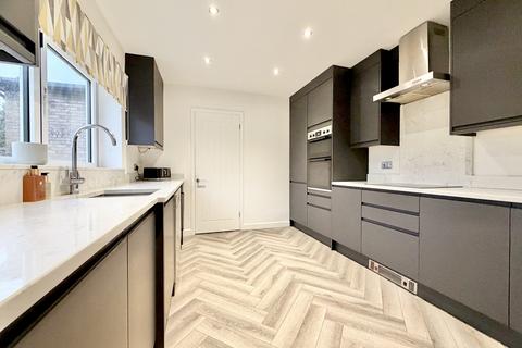 4 bedroom detached house for sale, Lindsay Road, Garforth