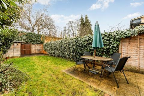 3 bedroom end of terrace house for sale, Deans Road, London, W7
