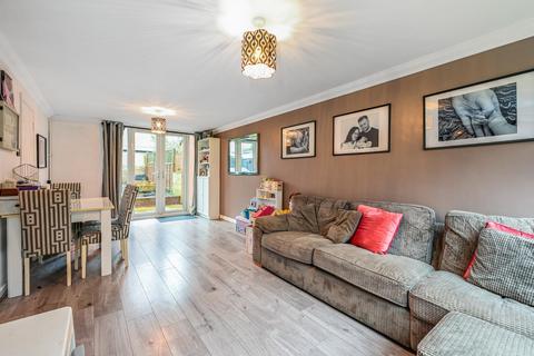 undefined, West Ham, Basingstoke RG22
