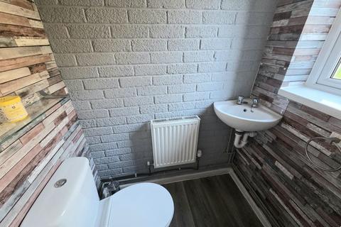 3 bedroom semi-detached house to rent, Highfields, Brackla, CF31
