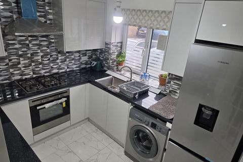 undefined, Harlech Gardens, Hounslow, TW5 9PT