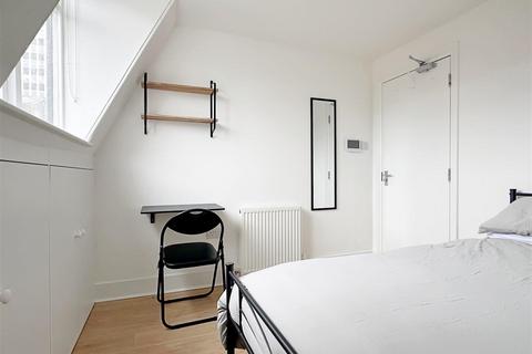 1 bedroom in a house share to rent, 67a North Road, Brighton BN1
