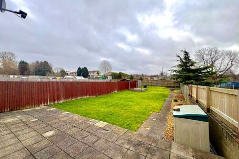 3 bedroom semi-detached house to rent, St. Winifreds Road, Bridgend