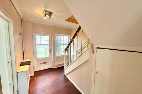 3 bedroom semi-detached house to rent, St. Winifreds Road, Bridgend